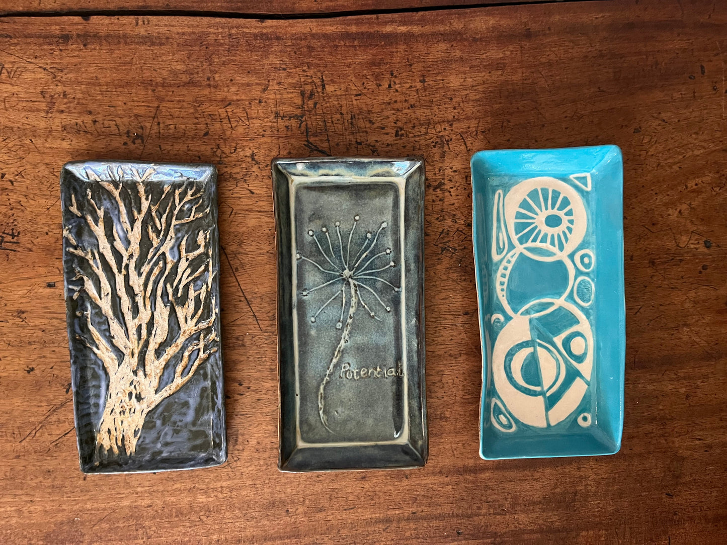 Sgraffito plate - Abstracts